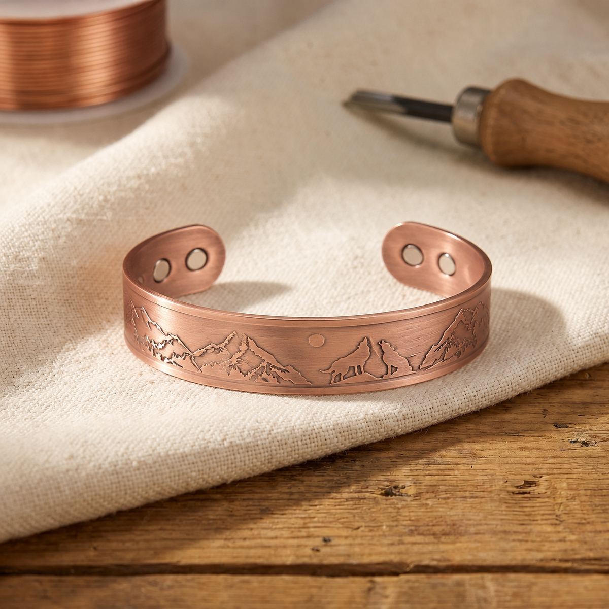 Pulsera de Cobre Elara - Lobos Aulladores